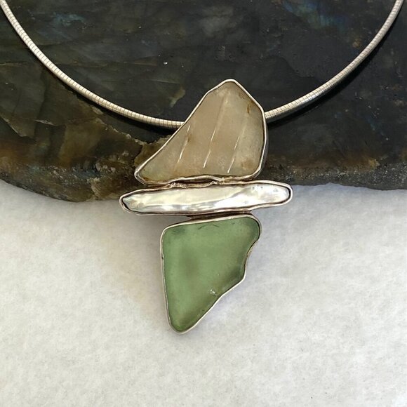 Sterling Silver 925 Beach Glass & Biwa Pearl Pendant Necklace 16"-18" Chain - Picture 2 of 16